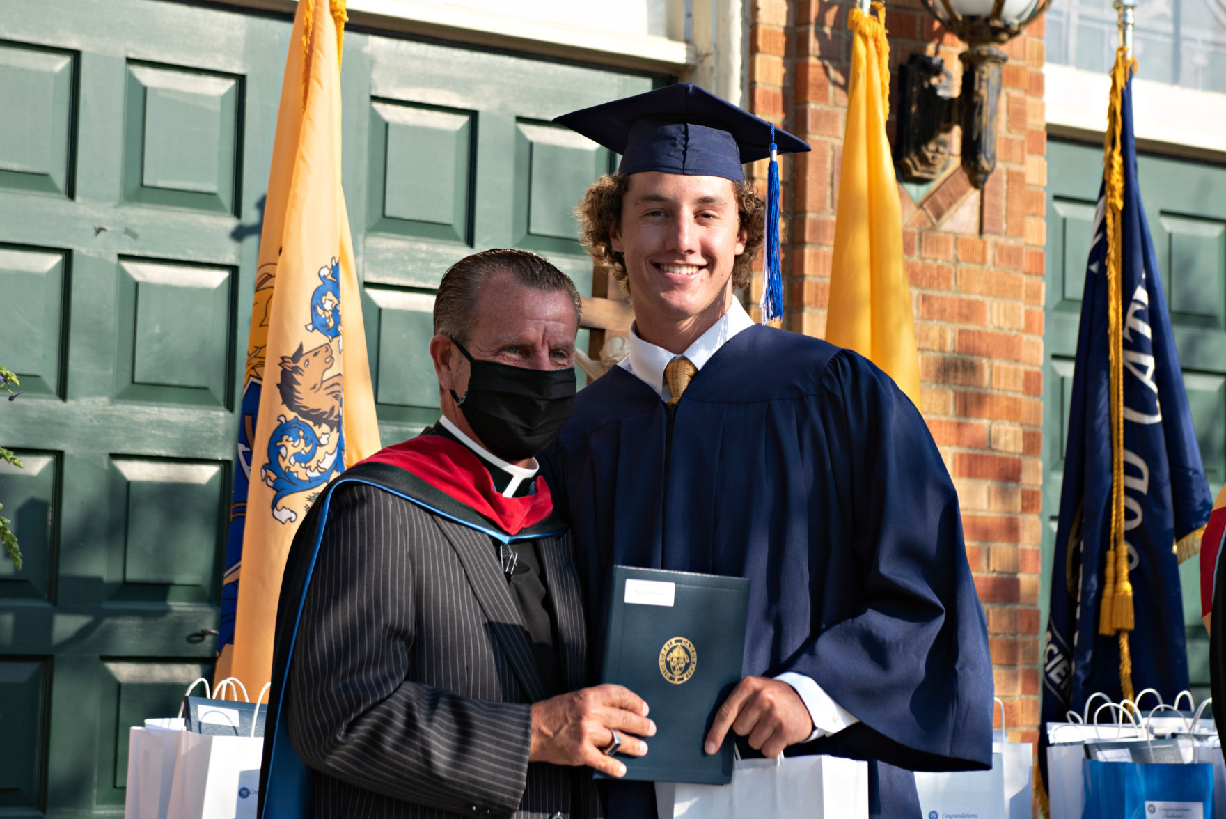 060420_nws_wildwoodcatholicgrad